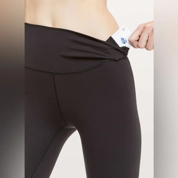 Wunder Under Crop ( Hi-Rise ) Full on Luxetreme 21” - Picture 3 of 10